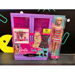 Barbie Fashionista Armario portátil con muñeca